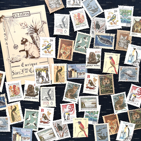Stickers faux timbres animaux du monde