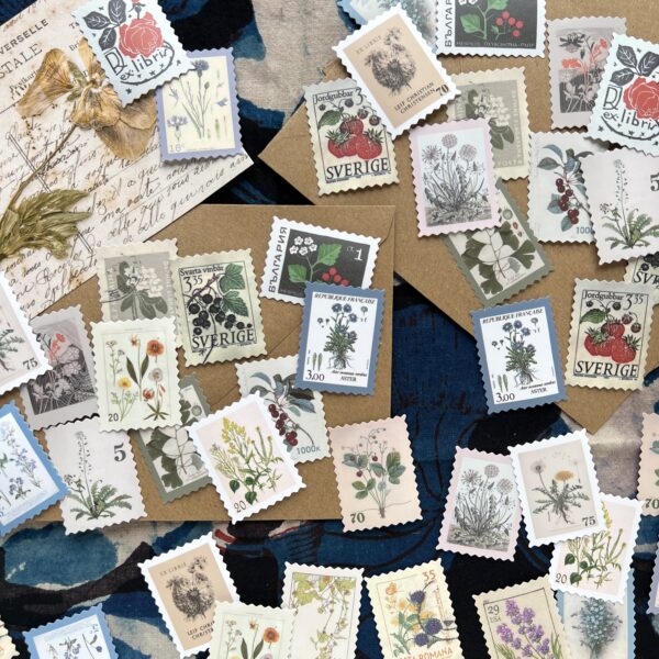 Stickers faux timbres fleurs du monde