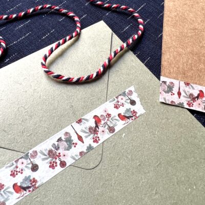 Masking tape Noël rouge avec oiseaux