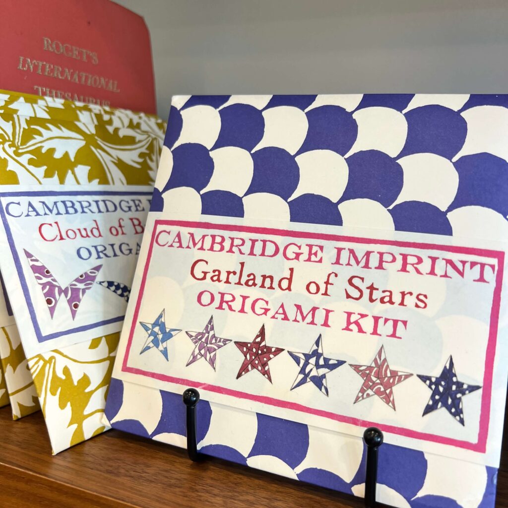 Guirlande Cambridge imprint à New York