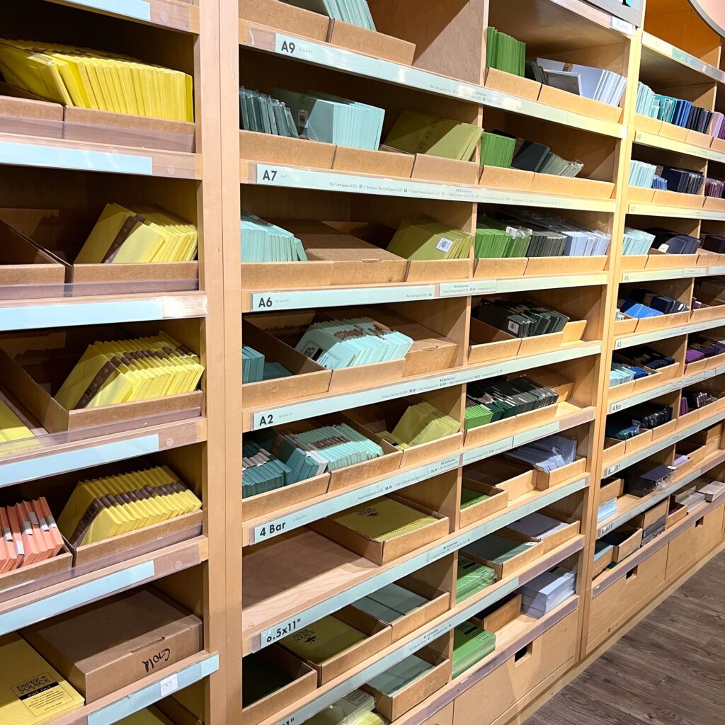 Enveloppes chez Paper Source à New York