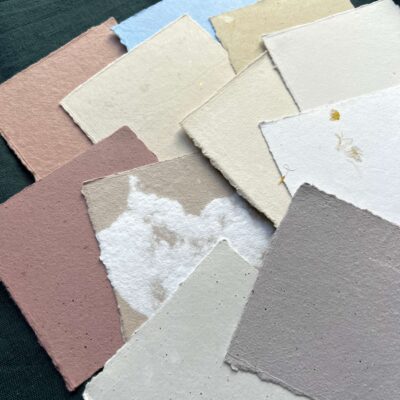 Papier artisanal coloré format carré x10